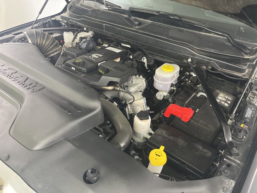 Used 2024 RAM 2500 Laramie image 12