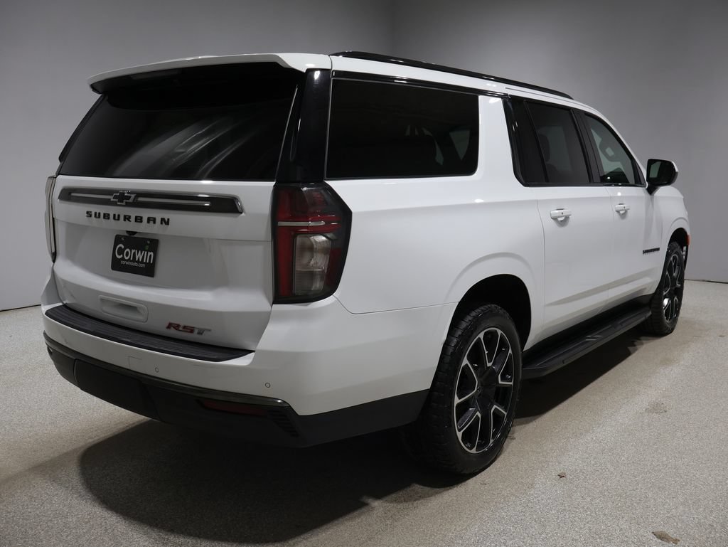 Used 2021 Chevrolet Suburban RST AWD/4WD image 2