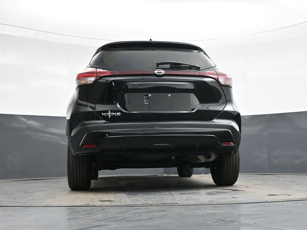 Certified 2025 Nissan Kicks Play S FWD image 37