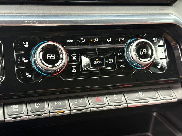 Used 2024 GMC Sierra 2500 Denali Ultimate image 19