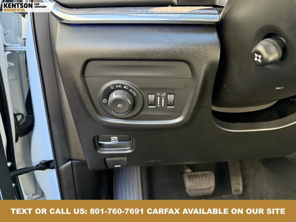 Used 2023 Jeep Grand Cherokee L Overland image 18