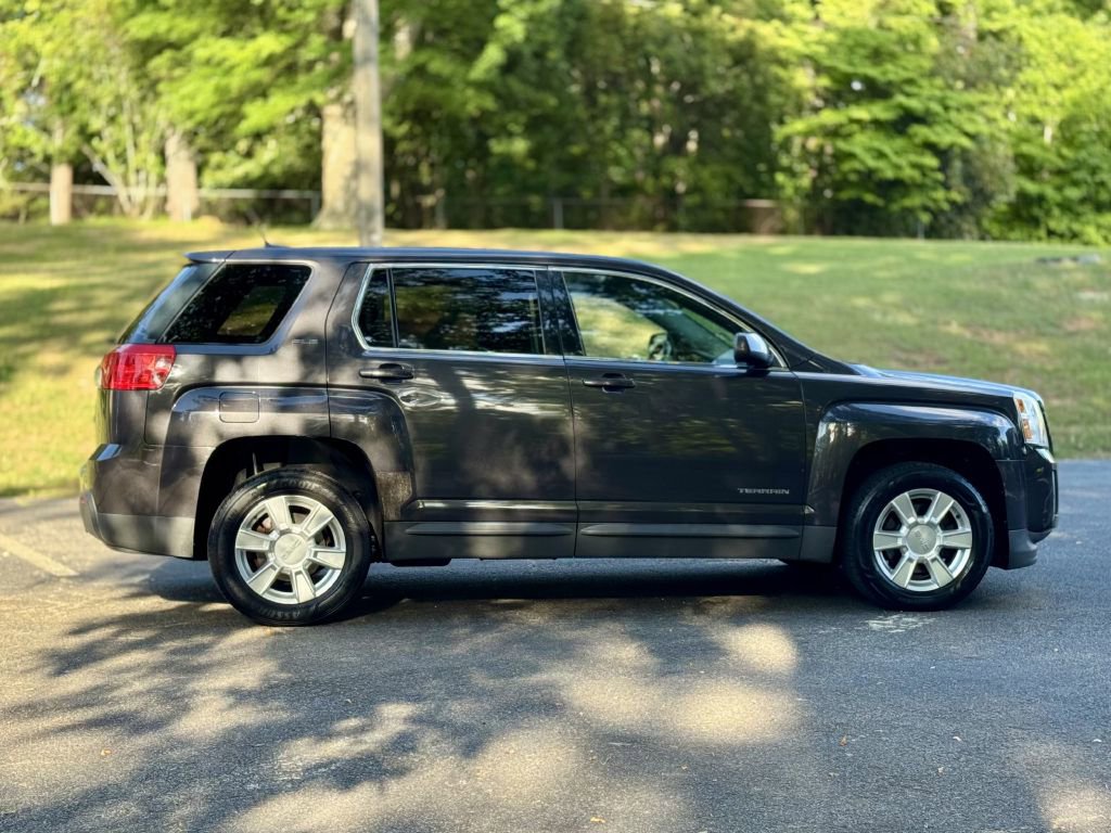 Used 2013 GMC Terrain SLE FWD image 4