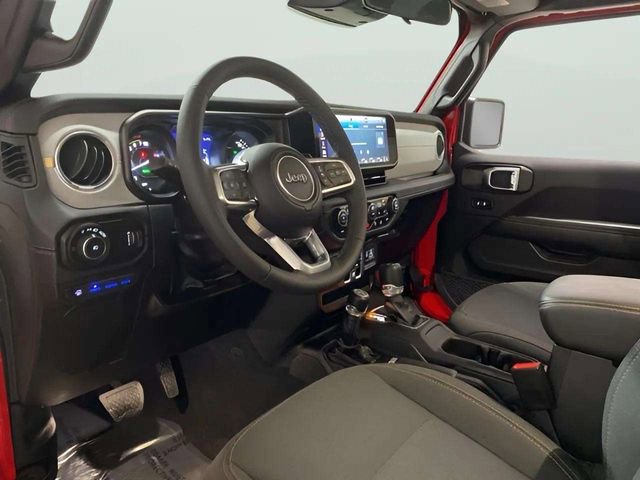 Used 2025 Jeep Wrangler Unlimited Sahara w/ Safety Group image 46