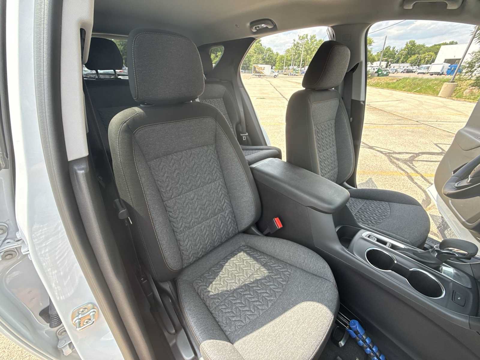 Certified 2024 Chevrolet Equinox LT w/ LPO, Floor Liner Package FWD image 26