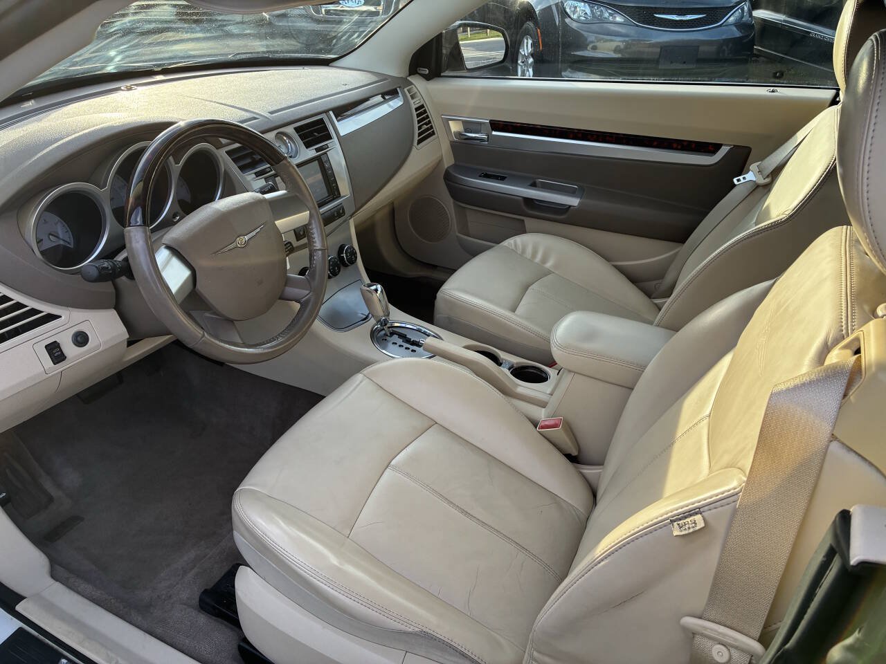 Used 2008 Chrysler Sebring Limited w/ Luxury Group FWD image 14