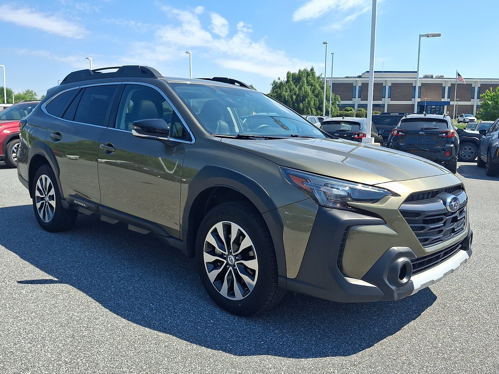Certified 2024 Subaru Outback Limited AWD/4WD image 3