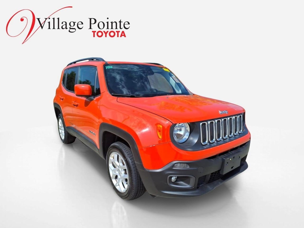 Used 2018 Jeep Renegade Latitude w/ Popular Equipment Group AWD/4WD image 5