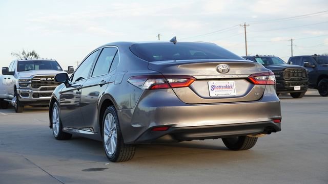 Used 2024 Toyota Camry LE image 7