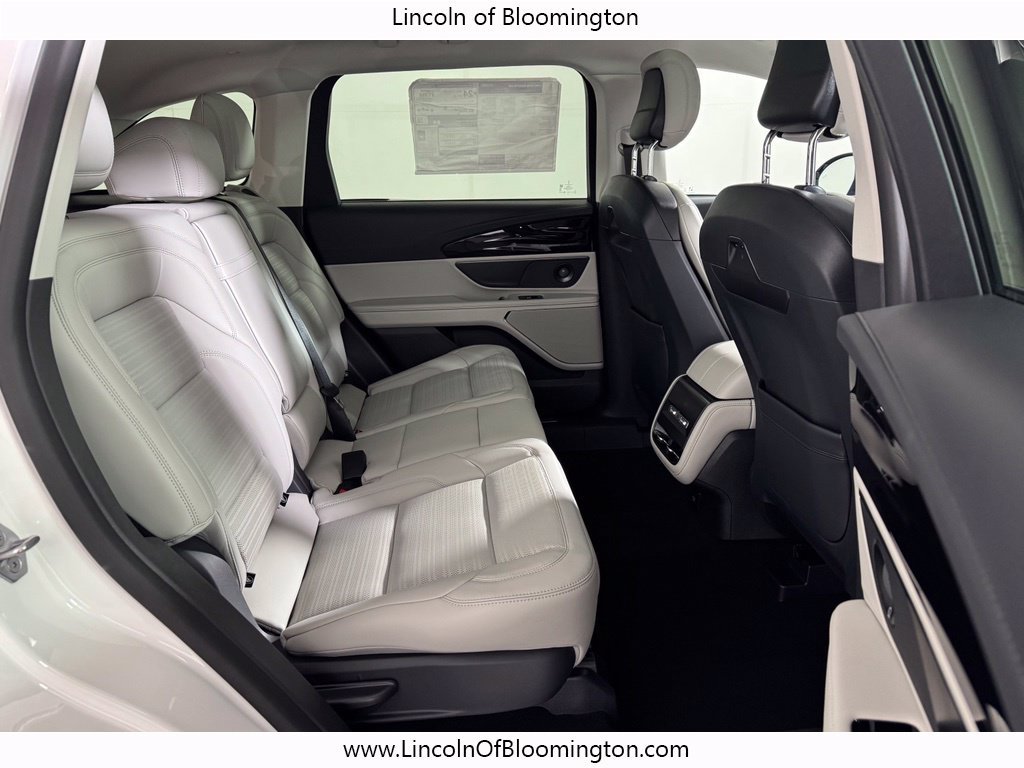 New 2026 Lincoln Nautilus Reserve AWD/4WD image 13