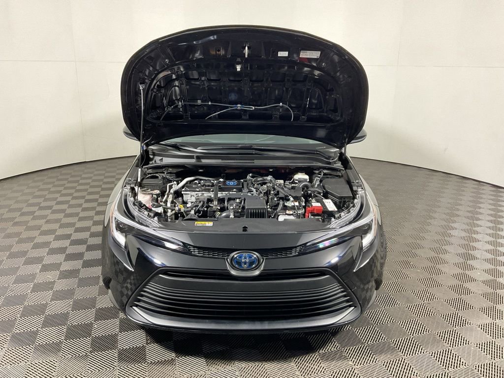 Used 2023 Toyota Corolla LE w/ Carpet Mat Package (TMS) image 6