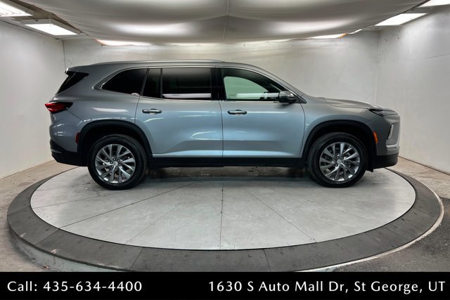 Used 2025 Buick Enclave Preferred image 6