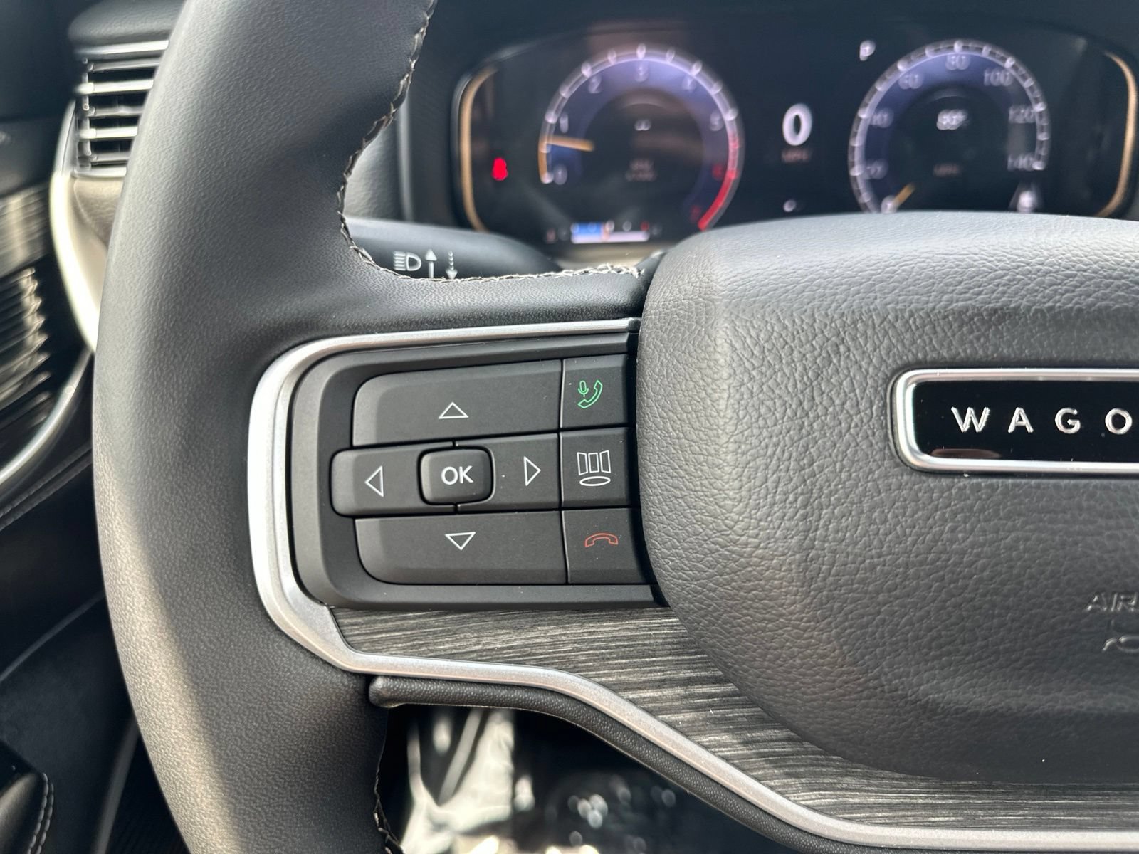 Used 2024 Jeep Wagoneer Series II AWD/4WD image 52