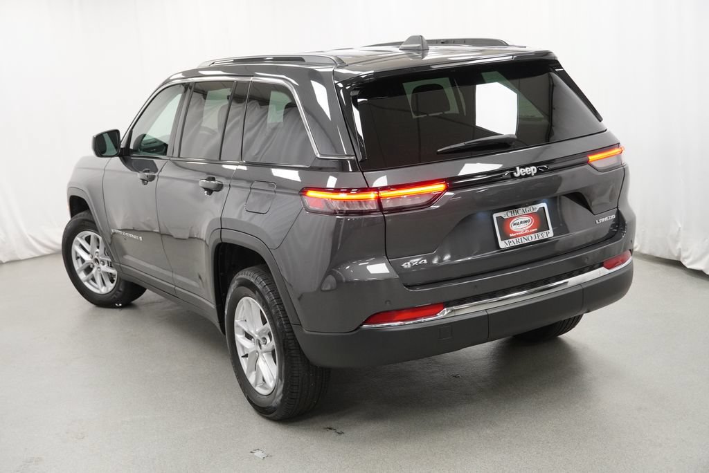 Used 2025 Jeep Grand Cherokee Laredo X AWD/4WD image 12