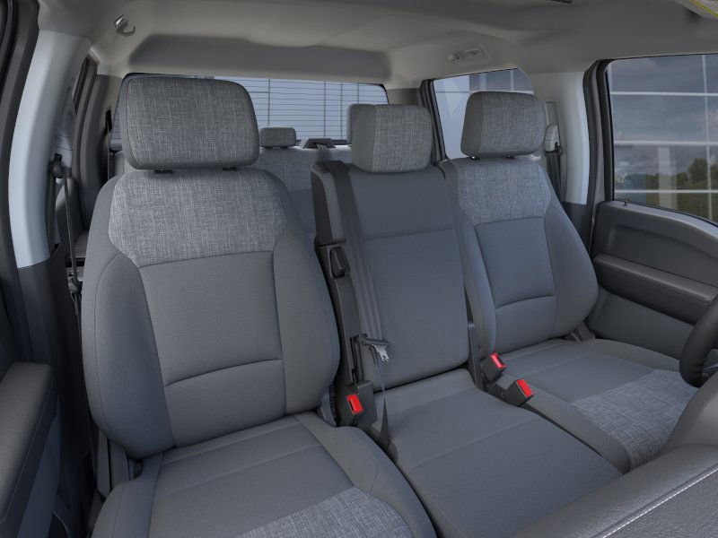 New 2025 Ford F550 4x4 Crew Cab w/ XLT Value Package image 10