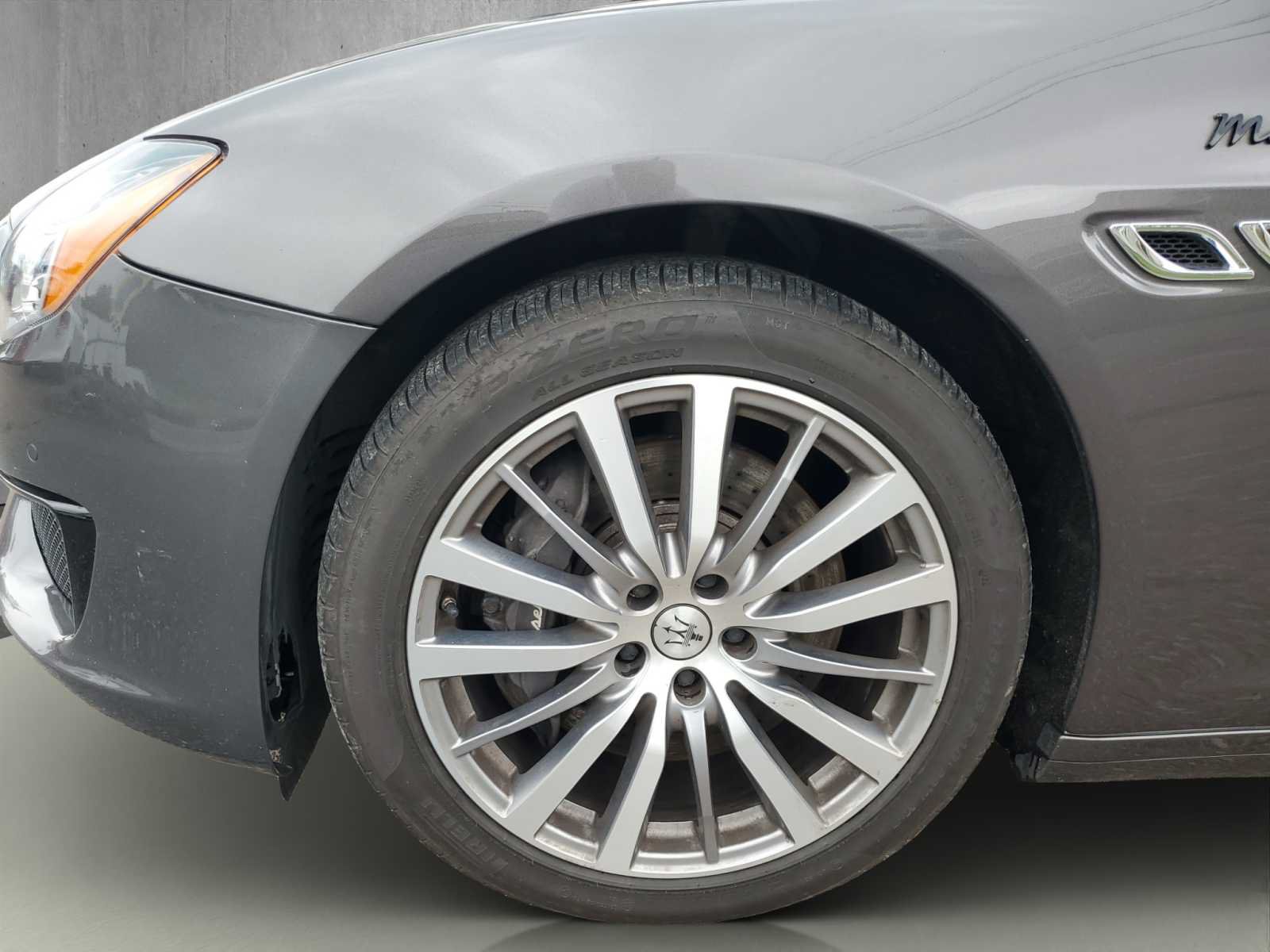 Used 2022 Maserati Quattroporte Modena Q4 AWD/4WD image 28