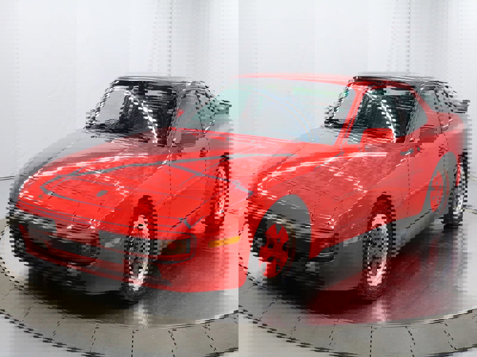 Used 1986 Porsche 944 Coupe image 2