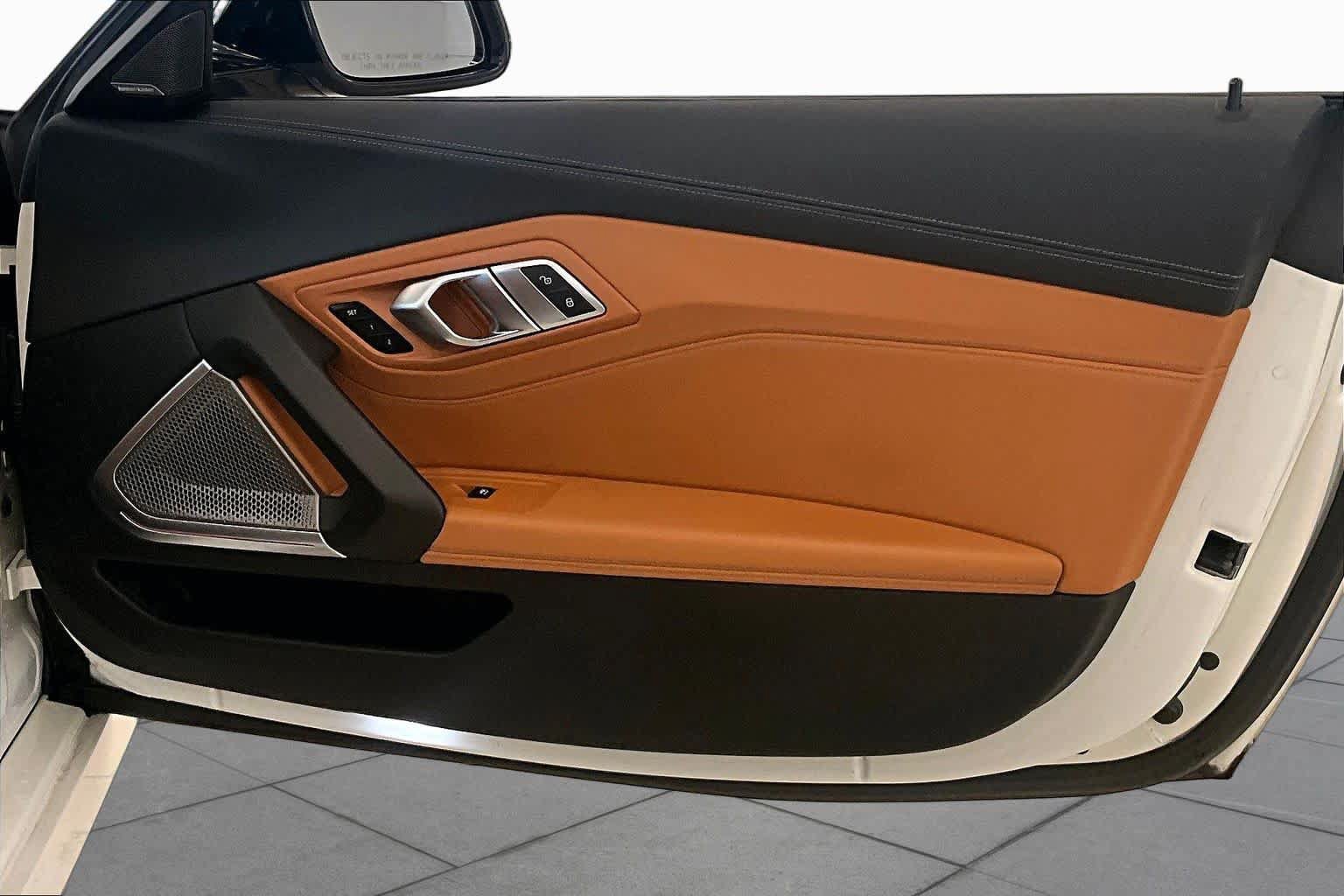 Used 2020 BMW Z4 M40i w/ Executive Package RWD image 18
