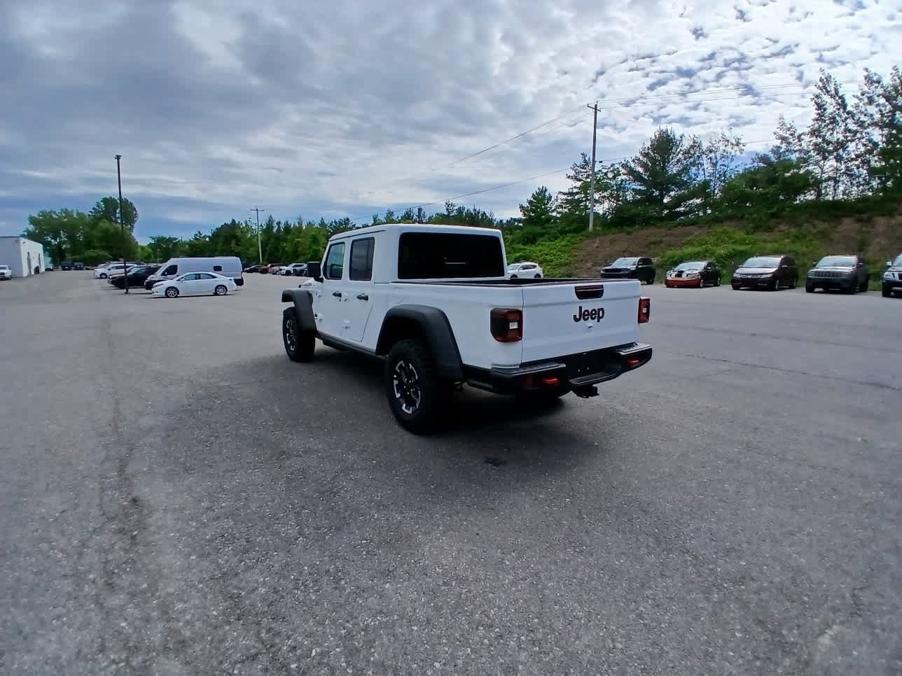 New 2026 Jeep Gladiator Rubicon w/ Safety Group AWD/4WD image 6
