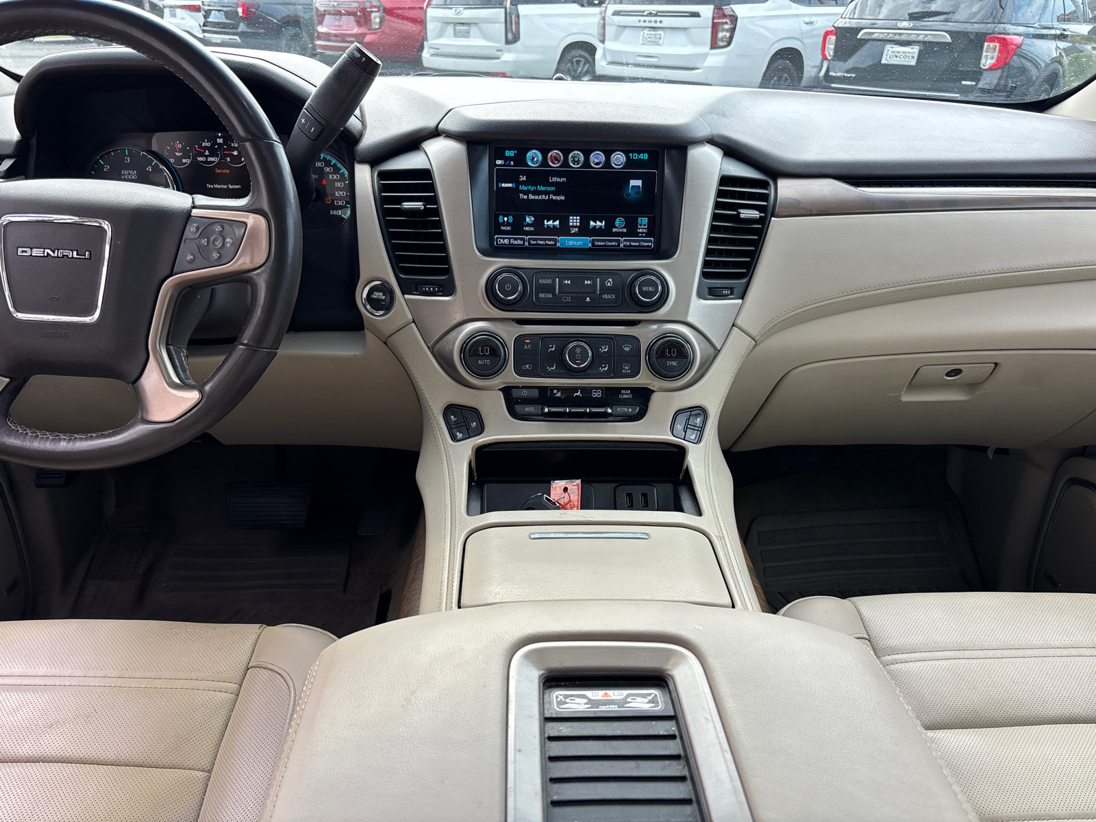 Used 2019 GMC Yukon Denali w/ Denali Ultimate Package AWD/4WD image 28