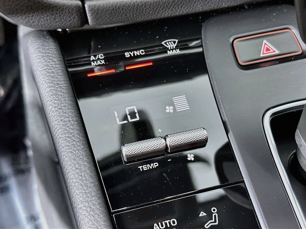 New 2026 Porsche Macan AWD/4WD image 18
