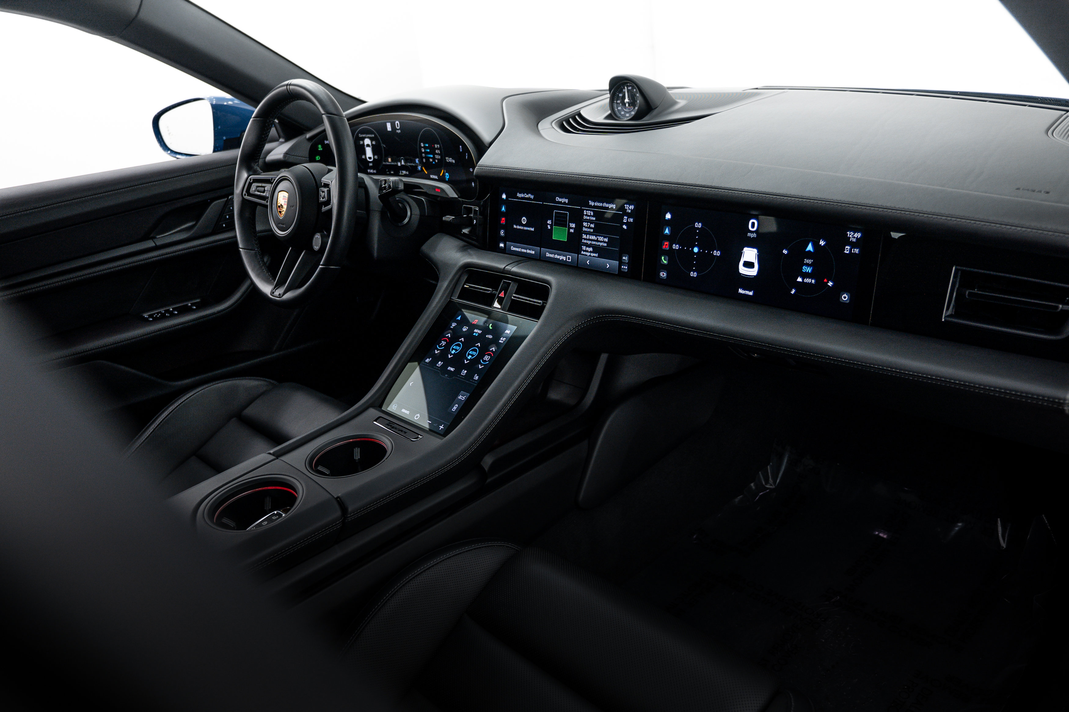 Certified 2024 Porsche Taycan 4 Cross Turismo image 16