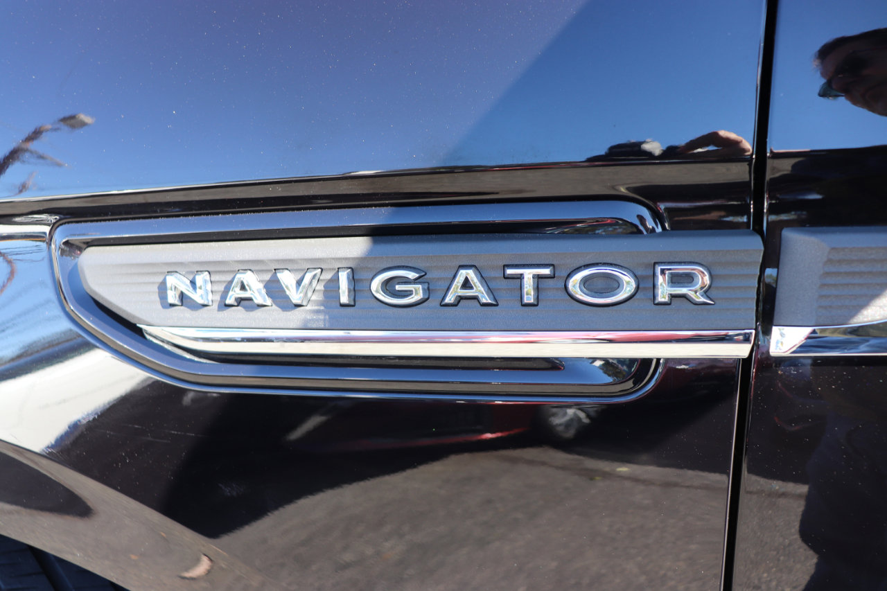 Used 2024 Lincoln Navigator L 4WD image 86