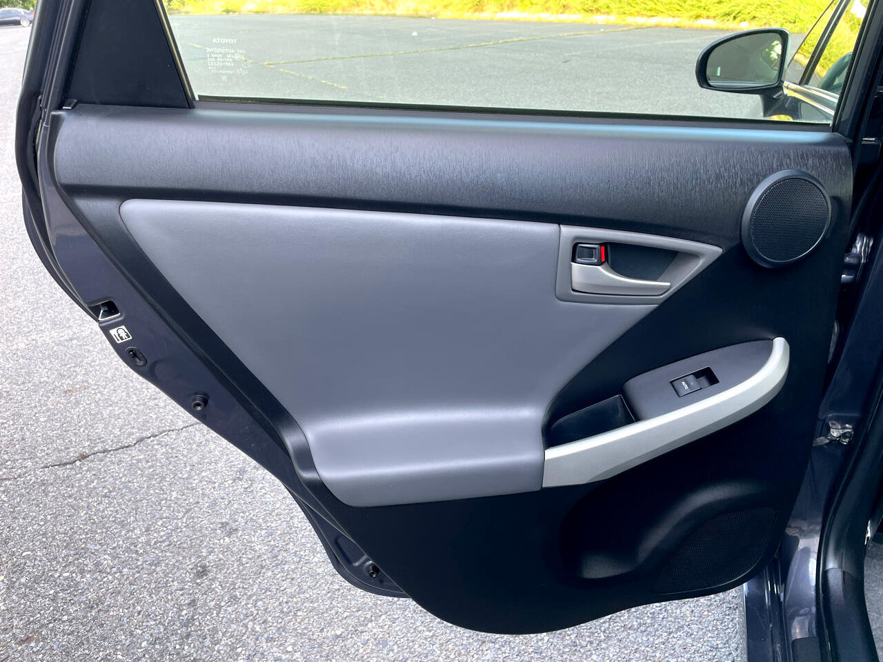 Used 2014 Toyota Prius Three image 15