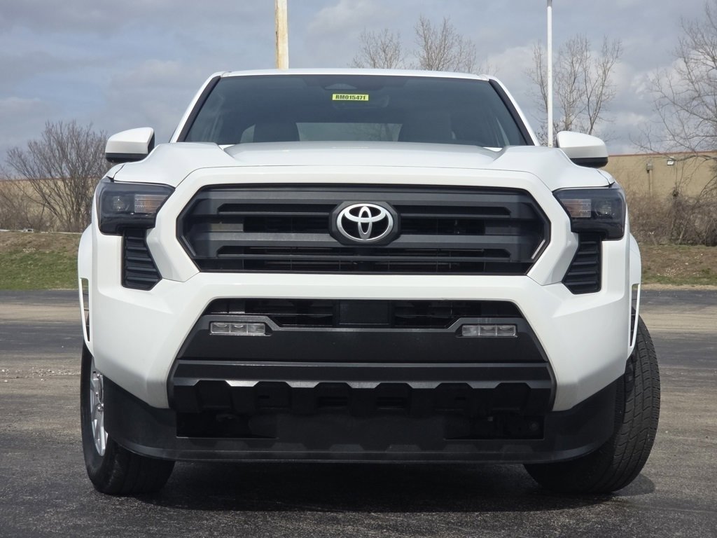 Used 2024 Toyota Tacoma SR5 image 3