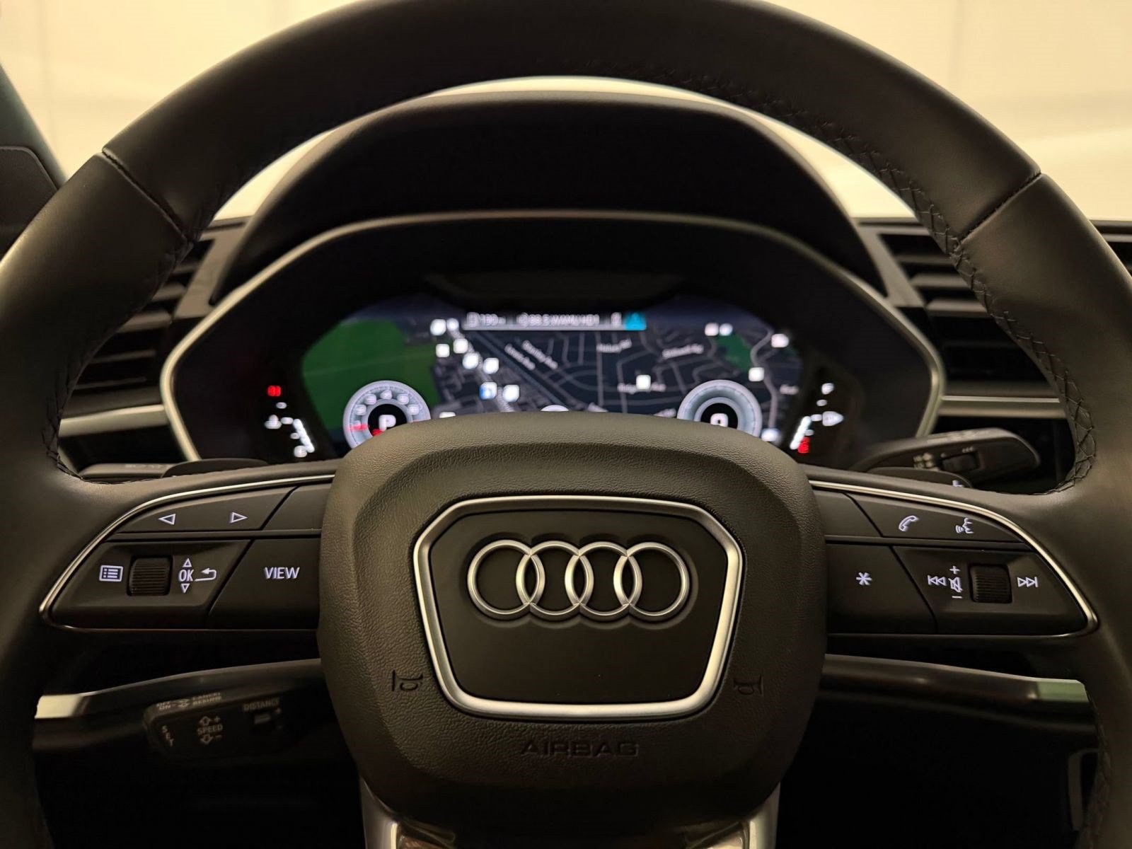 Used 2023 Audi Q3 2.0T Premium Plus w/ Premium Plus Package AWD/4WD image 11