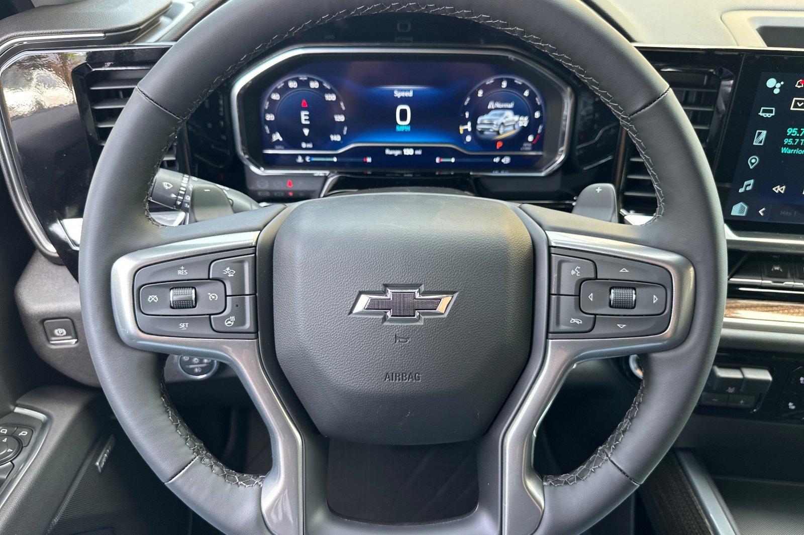 New 2025 Chevrolet Silverado 1500 RST w/ Convenience Package II image 21