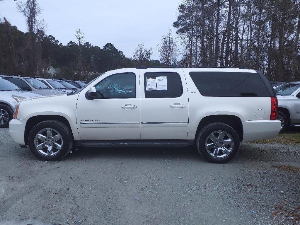Used 2014 GMC Yukon XL SLT image 3