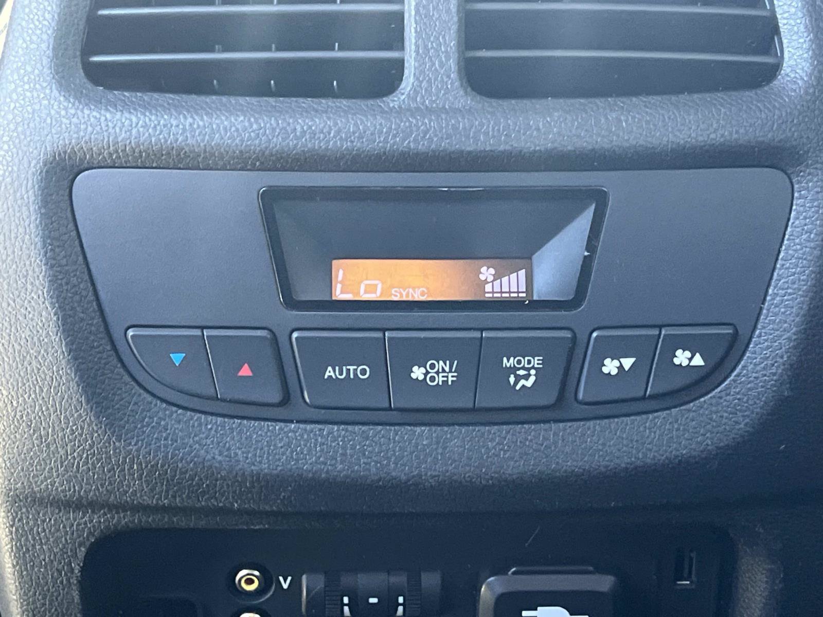 Used 2016 Honda Pilot Touring image 17