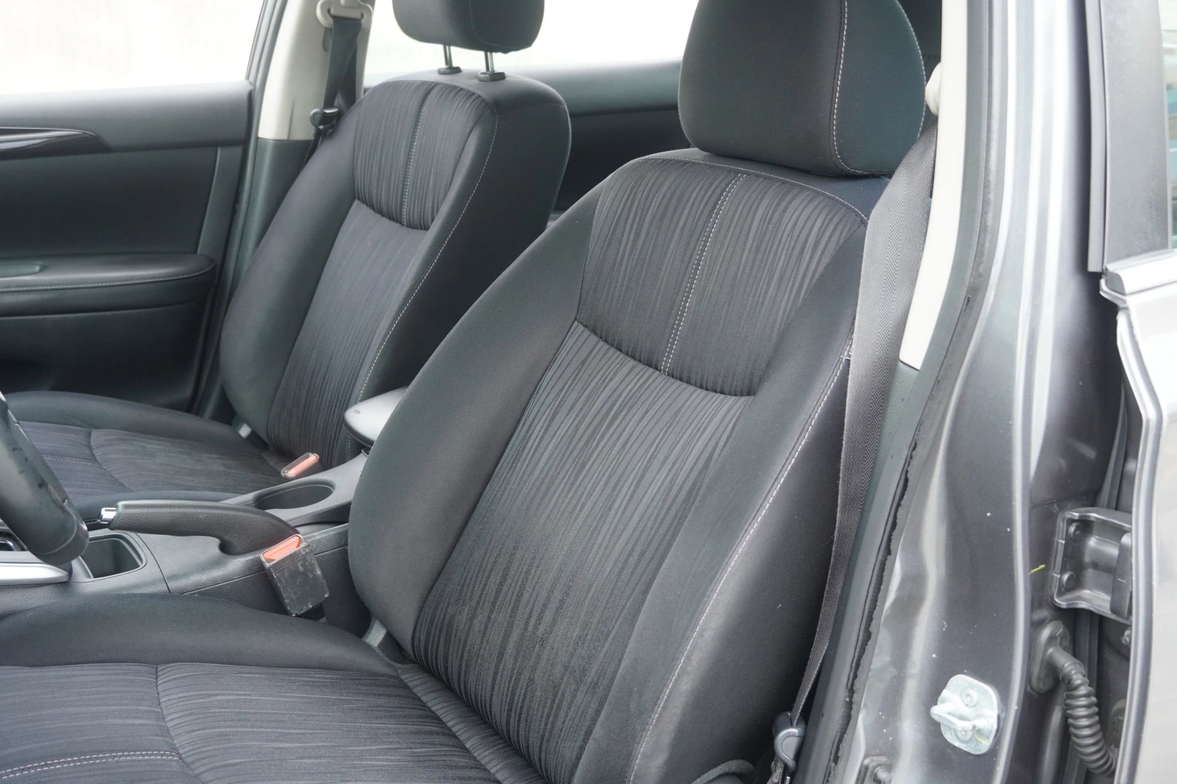 Used 2017 Nissan Sentra SV image 26