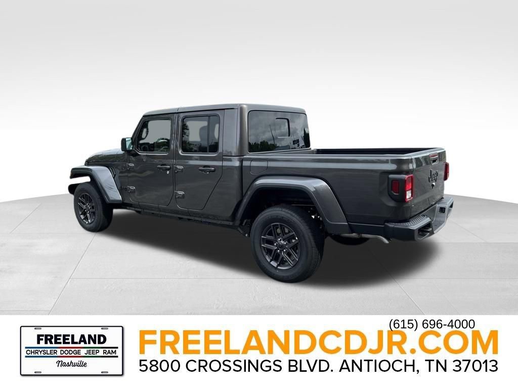 New 2025 Jeep Gladiator Sport AWD/4WD image 4
