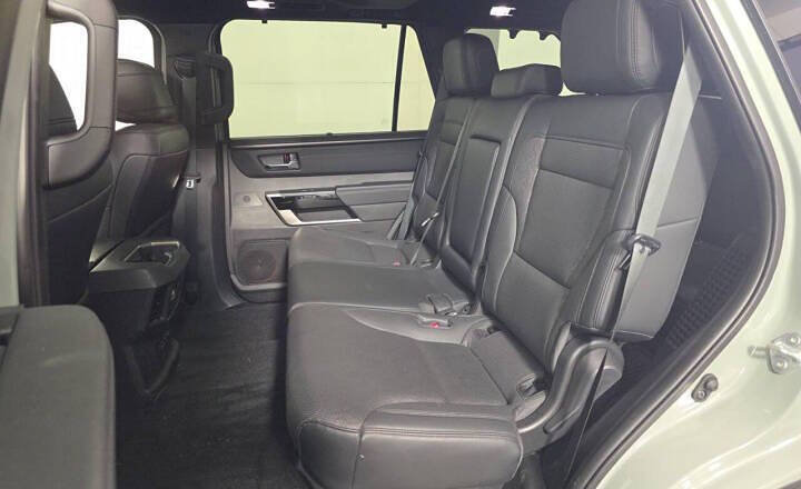 Used 2025 Toyota Sequoia Limited AWD/4WD image 14
