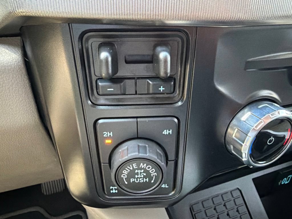 Used 2026 Ford F350 Platinum w/ Platinum Plus Package AWD/4WD image 36