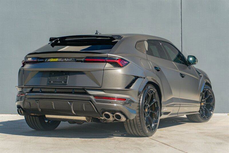 Used 2024 Lamborghini Urus Performante image 6