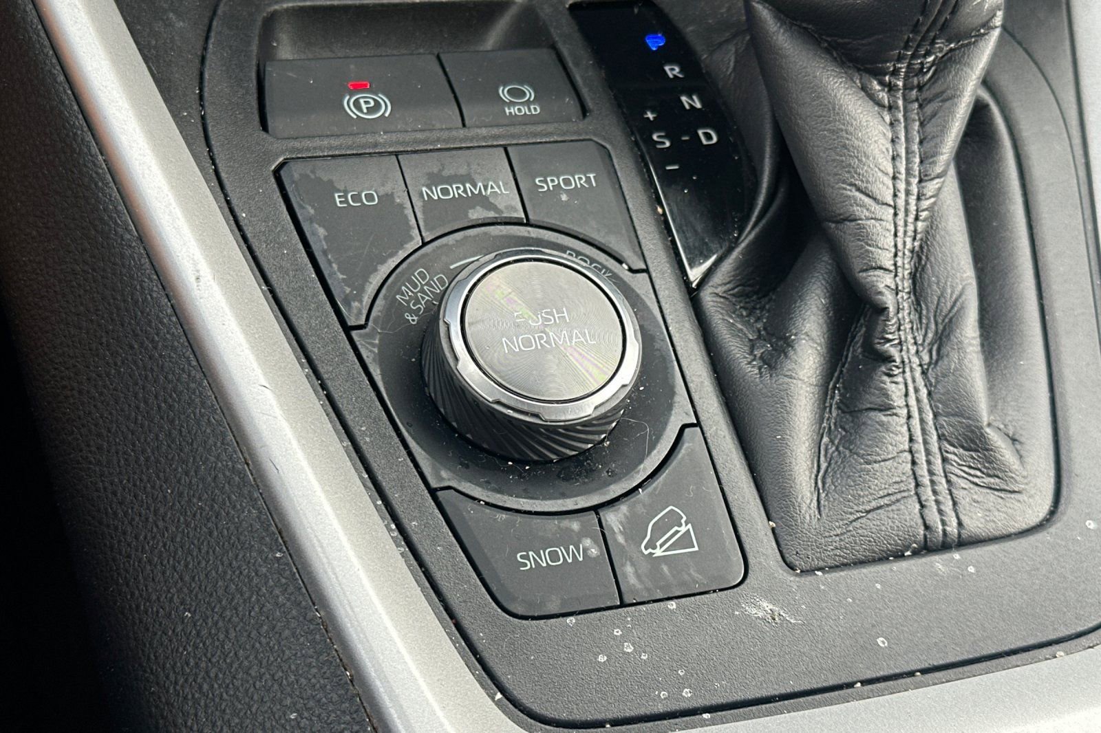 Used 2020 Toyota RAV4 TRD Off-Road w/ TRD Off-Road Weather Package AWD/4WD image 29