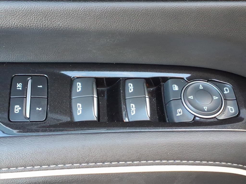 Used 2021 Cadillac Escalade ESV Sport w/ Driver Assist Tech Package image 16