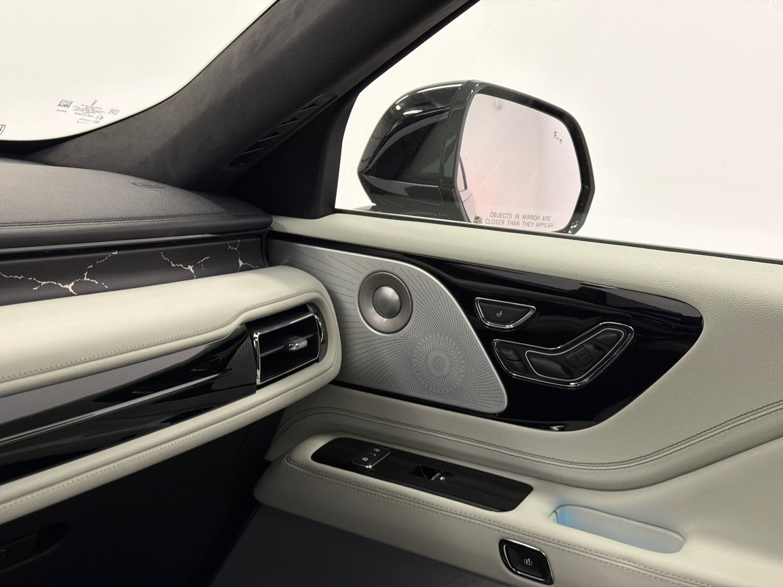 New 2026 Lincoln Aviator Black Label image 37