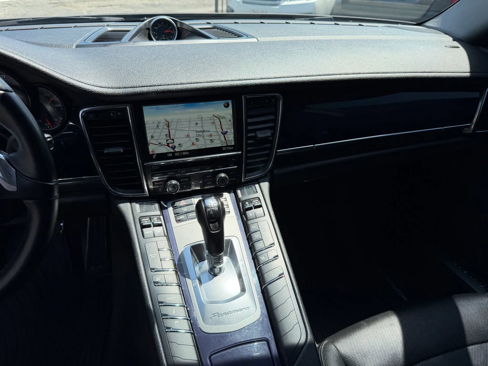 Used 2014 Porsche Panamera 4 AWD/4WD image 39