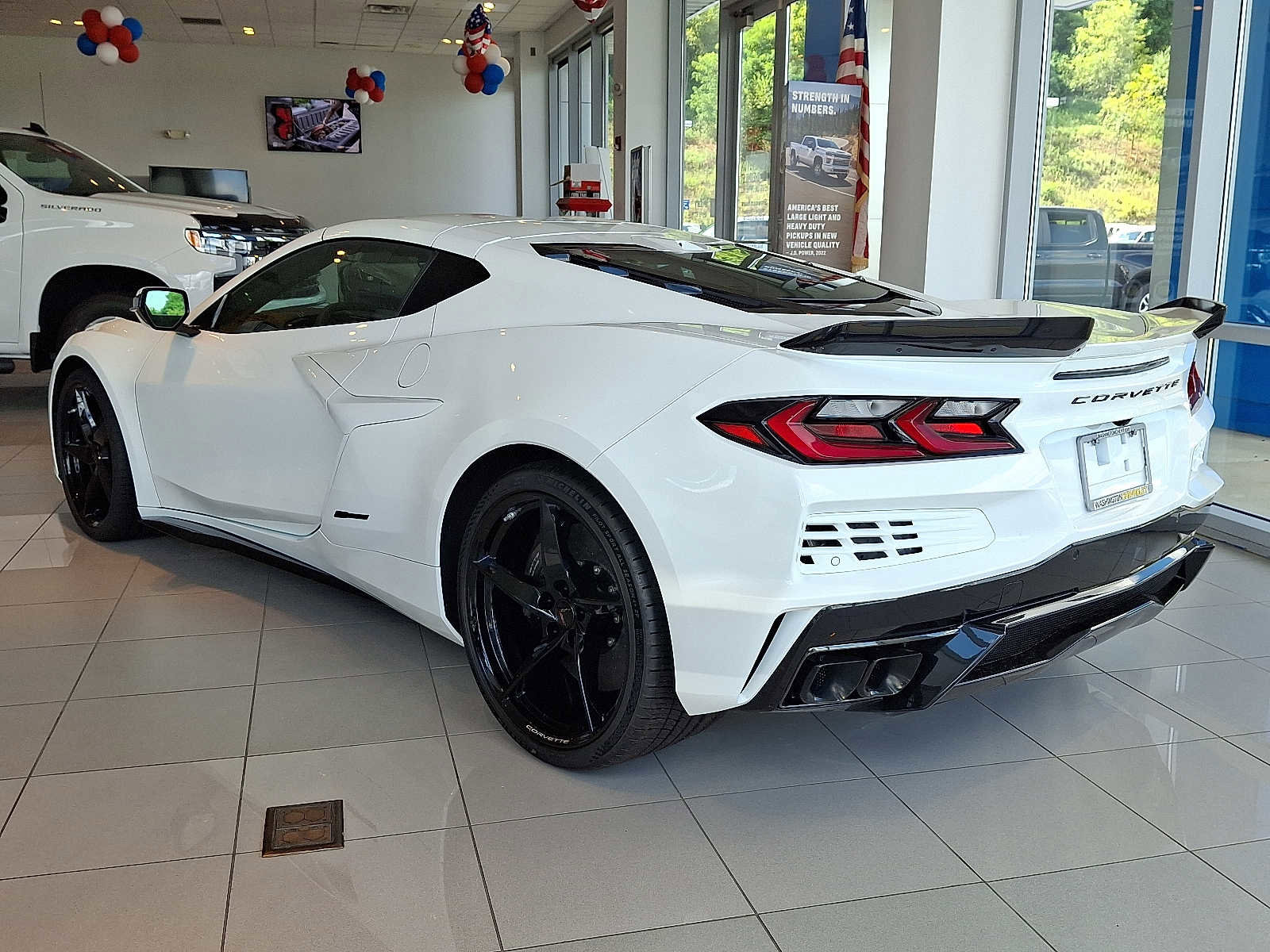 New 2025 Chevrolet Corvette E-Ray image 4