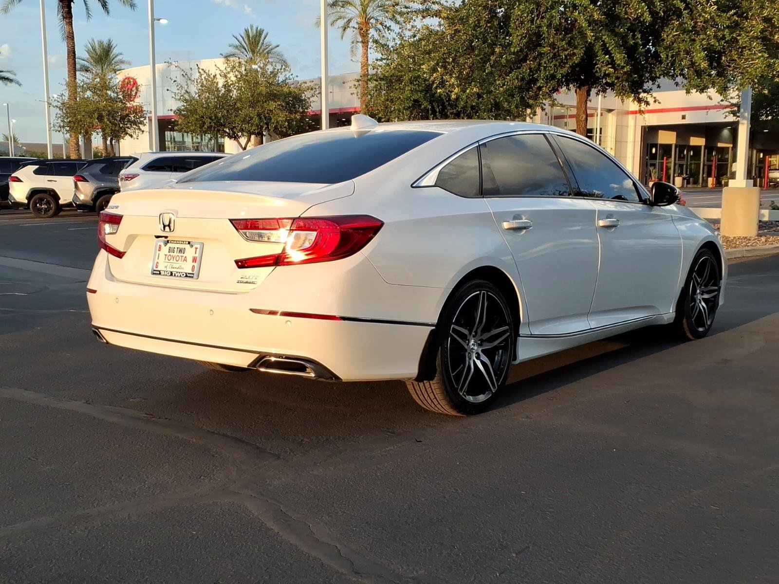 Used 2022 Honda Accord Touring image 4