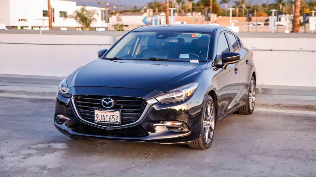 Used 2018 MAZDA MAZDA3 Grand Touring w/ Premium Equipment Package image 4