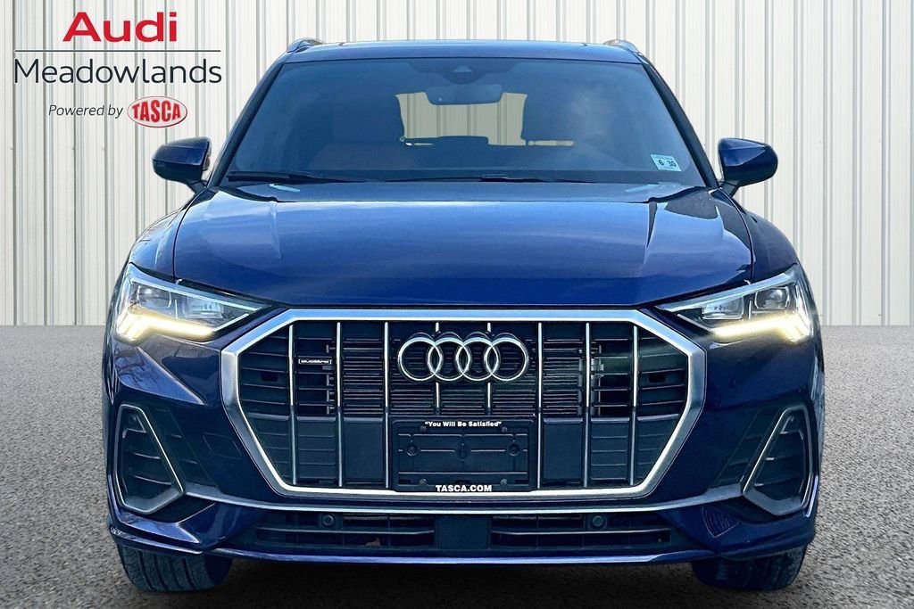 Used 2025 Audi Q3 2.0T Premium w/ Convenience Package image 2