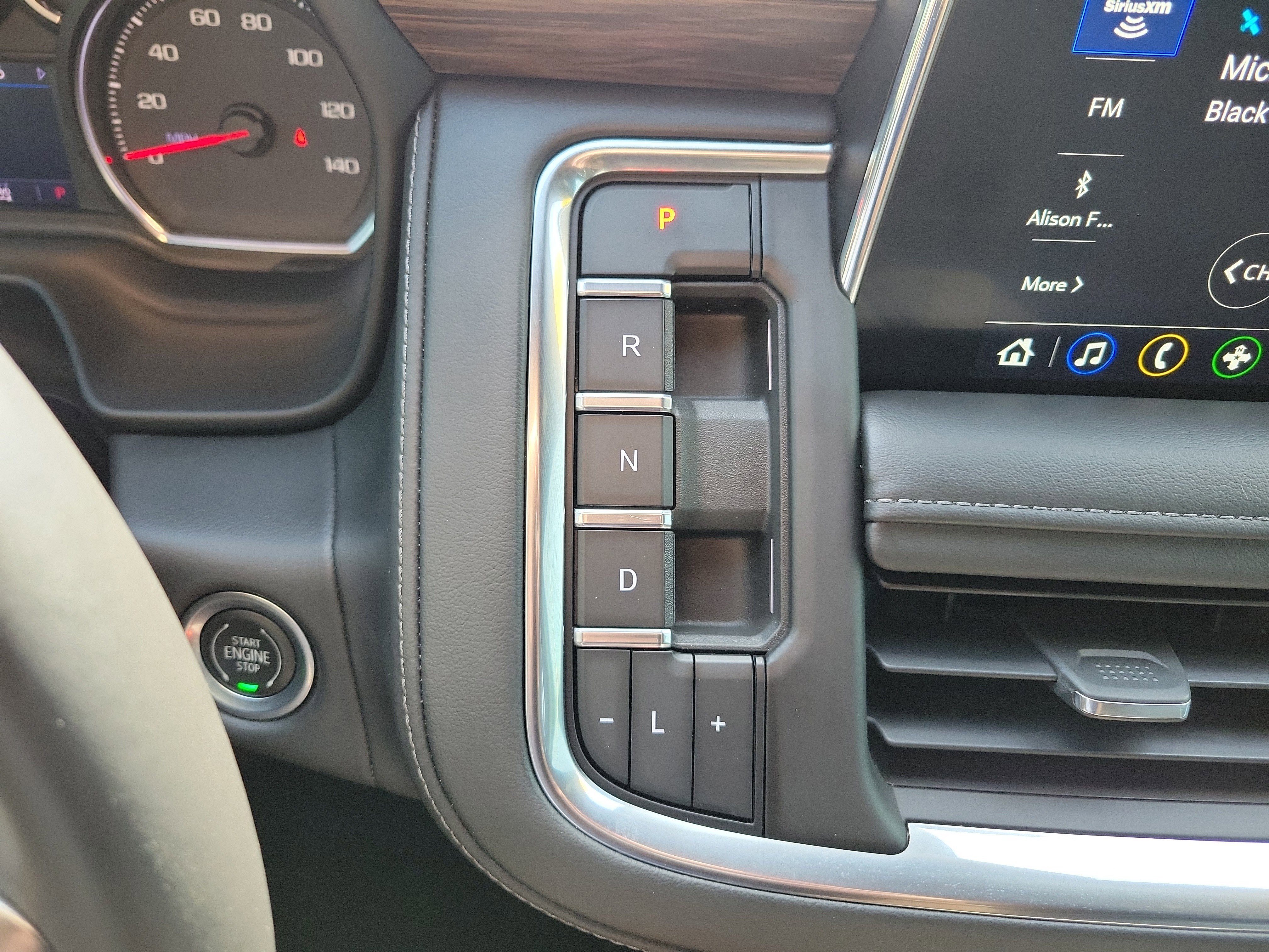 Used 2021 Chevrolet Tahoe Z71 AWD/4WD image 31