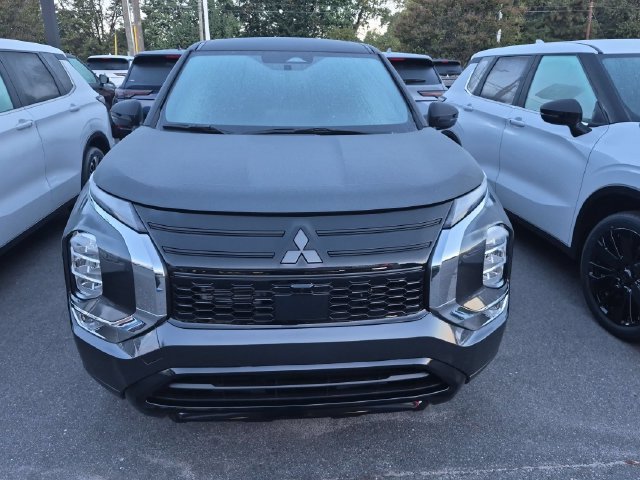 New 2026 Mitsubishi Outlander LE FWD image 8