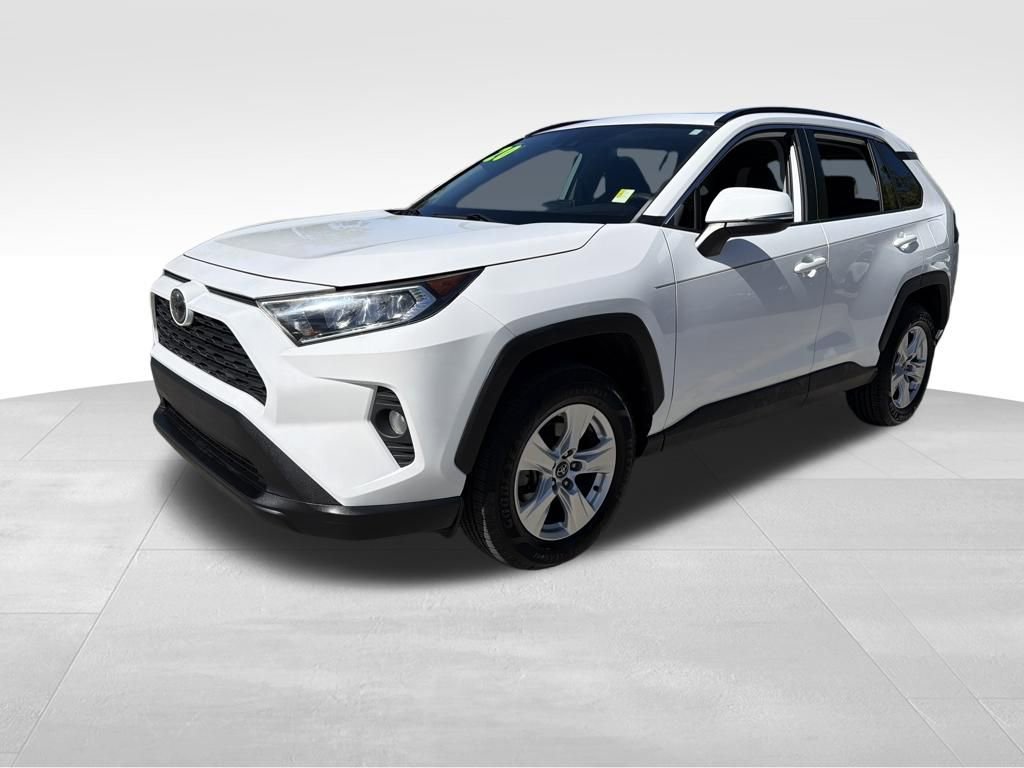 Used 2020 Toyota RAV4 XLE w/ Convenience Package video 3
