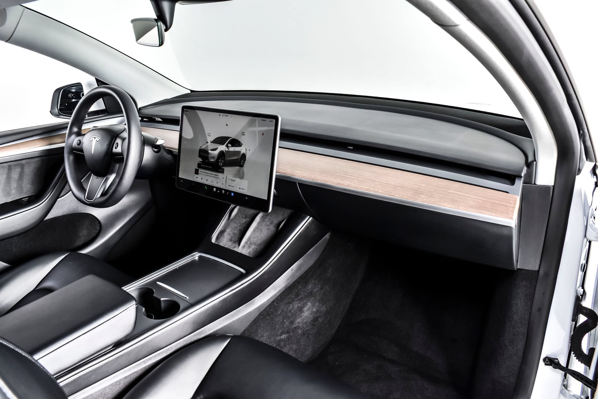 Used 2023 Tesla Model Y Long Range AWD/4WD image 22