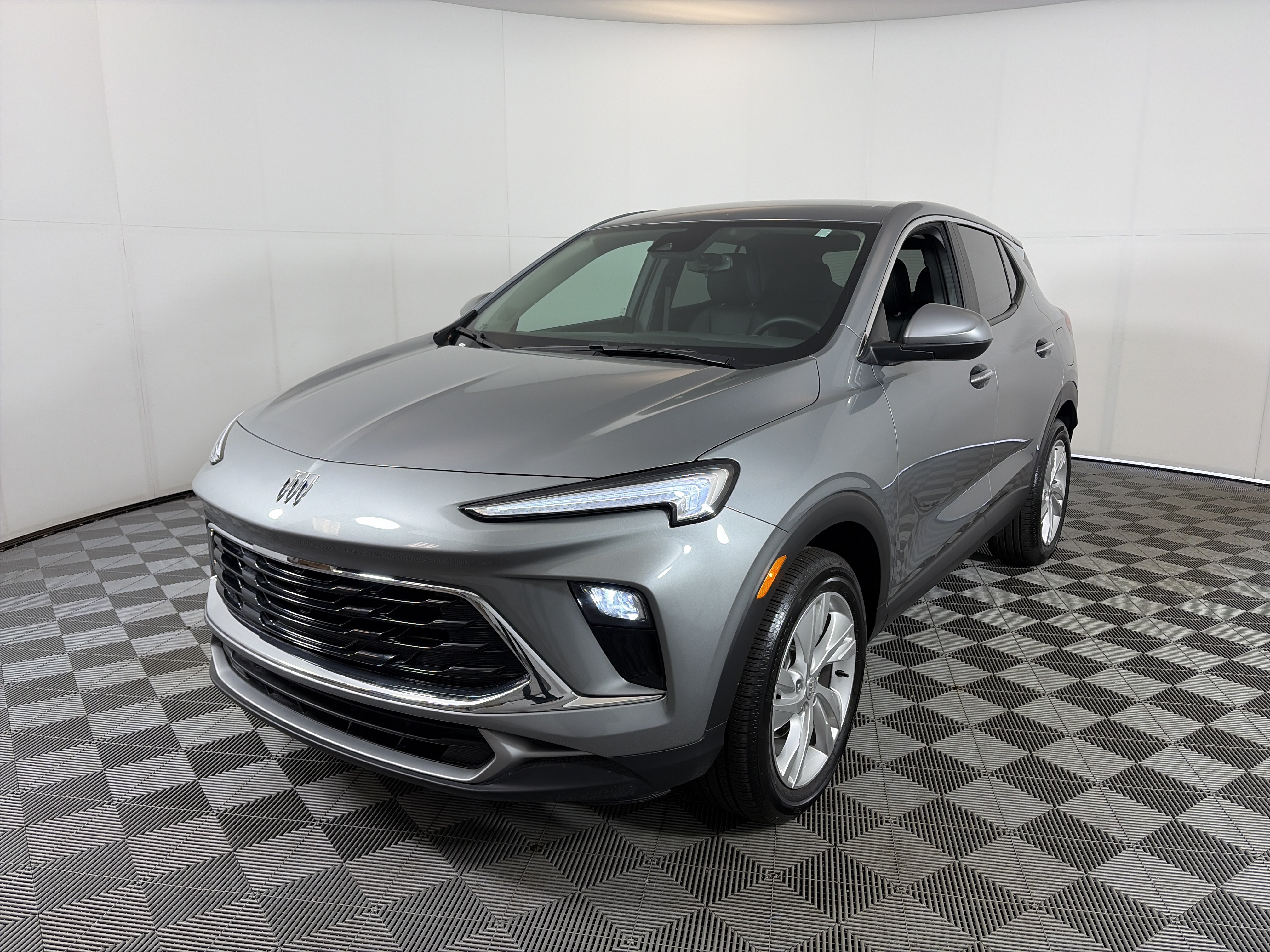 Used 2026 Buick Encore GX Preferred FWD image 2